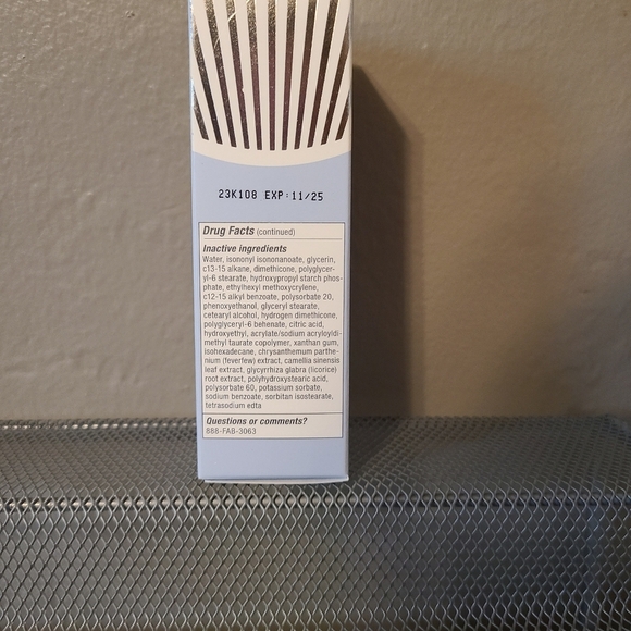 First Aid Beauty Ultra Repair Face Moisturizer SPF 30 Broad Spectrum NIB 1.7 oz - Picture 5 of 8